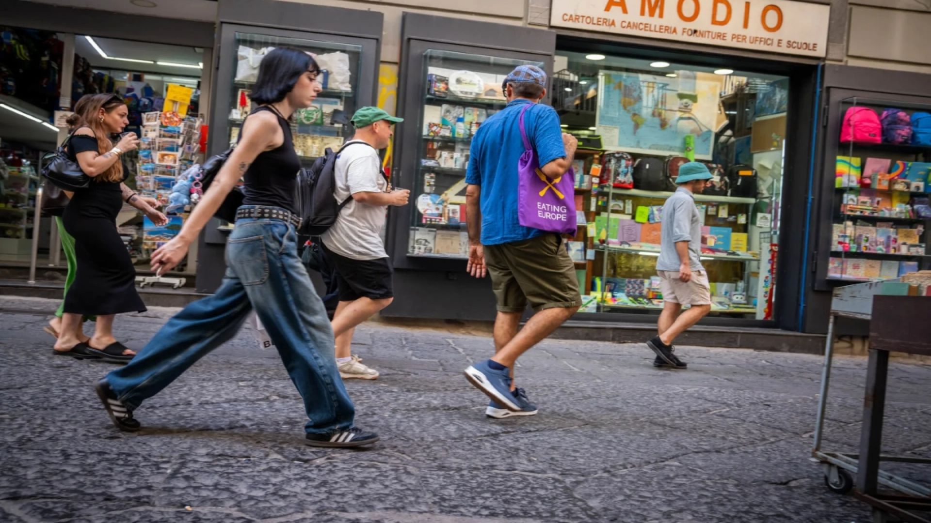 Naples Pizza & Drinks Tour: A Slice of Naples