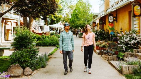 Taos Artisan Walking Tour + Chocolate