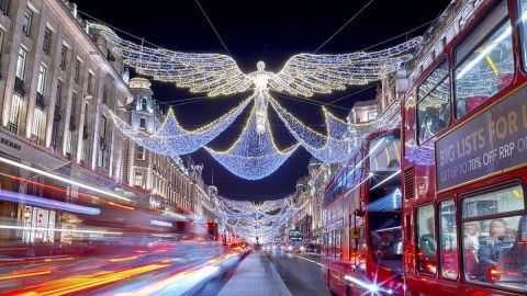 London Christmas Eve With 3 Course Dinner and Midnight Mass