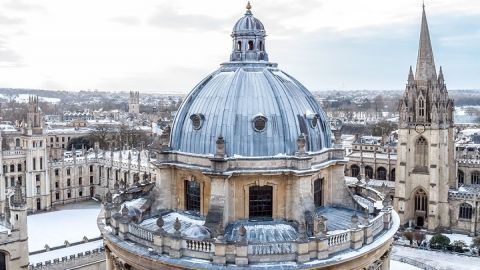 Oxford, Cotswolds & Stratford-upon-Avon Tour with Christmas Lunch