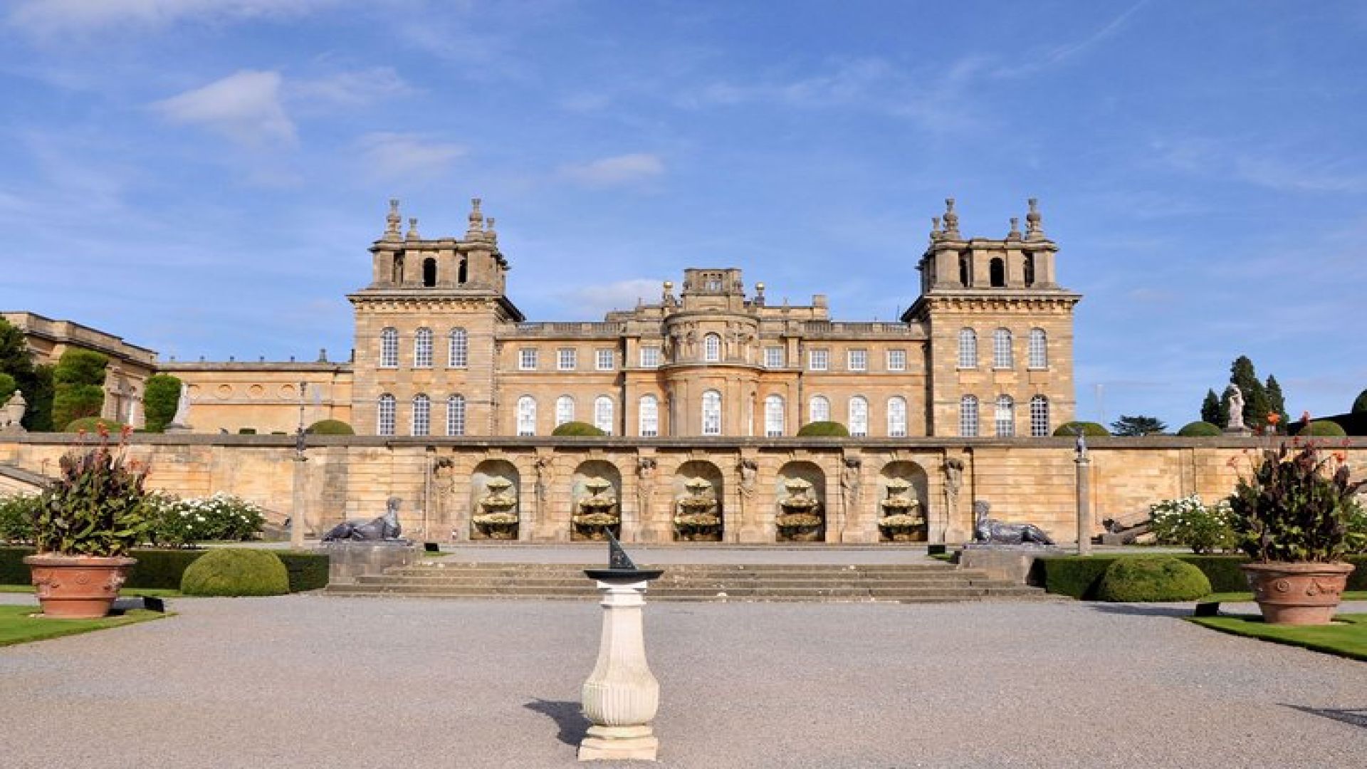  Extended Cotswolds Visit and Blenheim Palace with Cream Tea