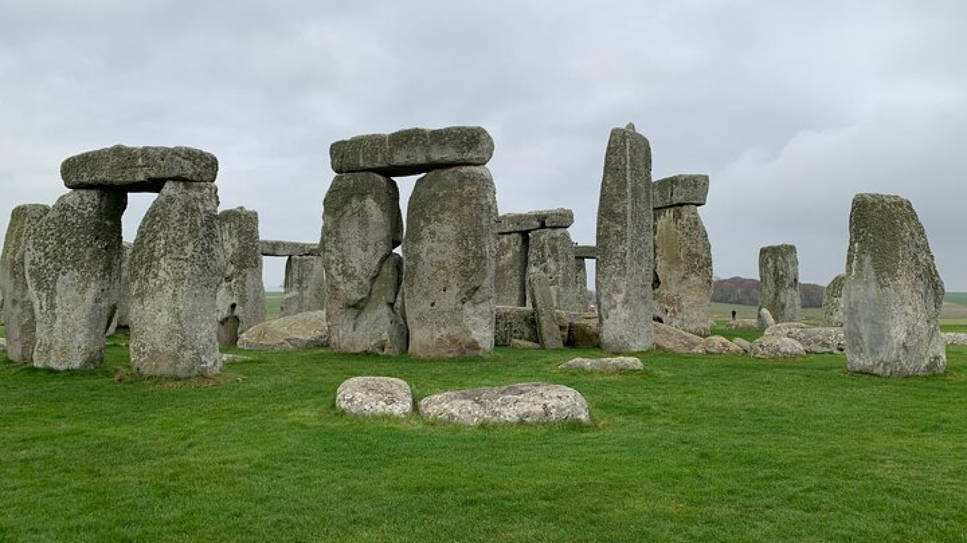 Stonehenge Inner Circle and Windsor Open Top Bus Tour