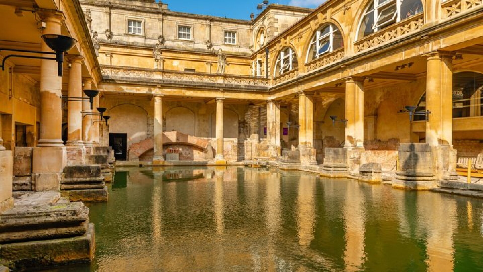Stonehenge, Windsor Castle and Bath Full Day Guided Tour