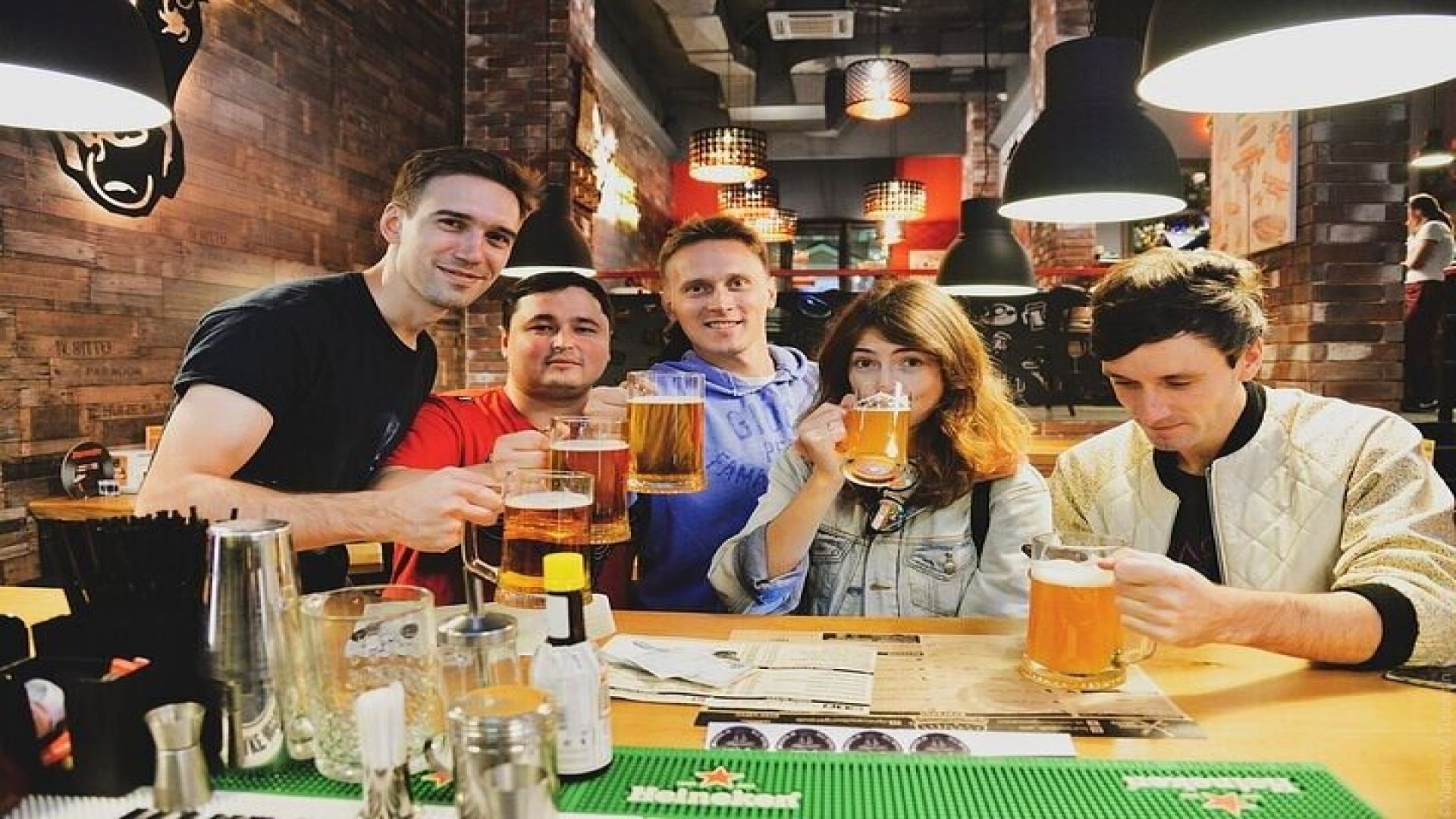 Budapest By Night - Pub Crawl to Ruin Bars with Private Guide