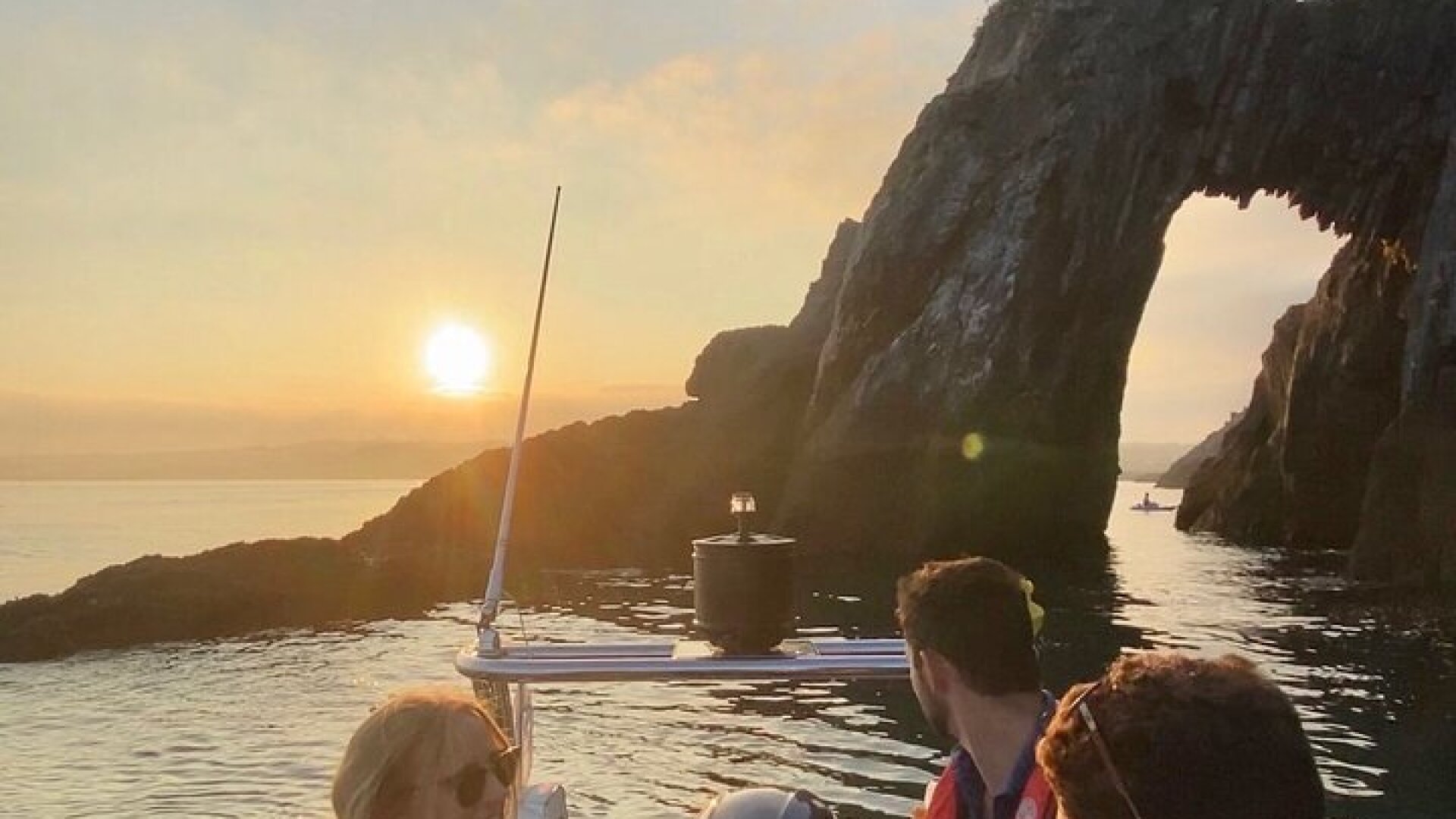 Private Coastal Boat Tour in Torquay