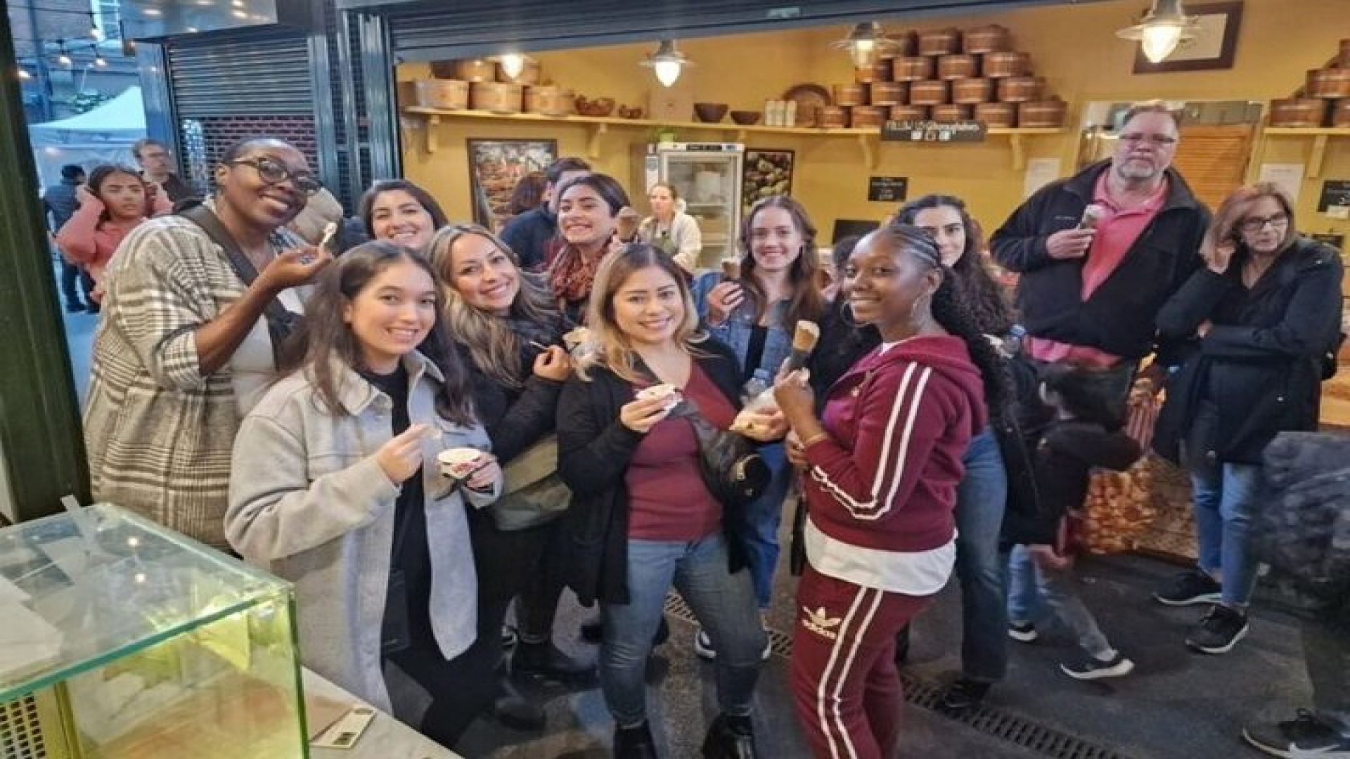 Borough Market Food Tour with Local Expert