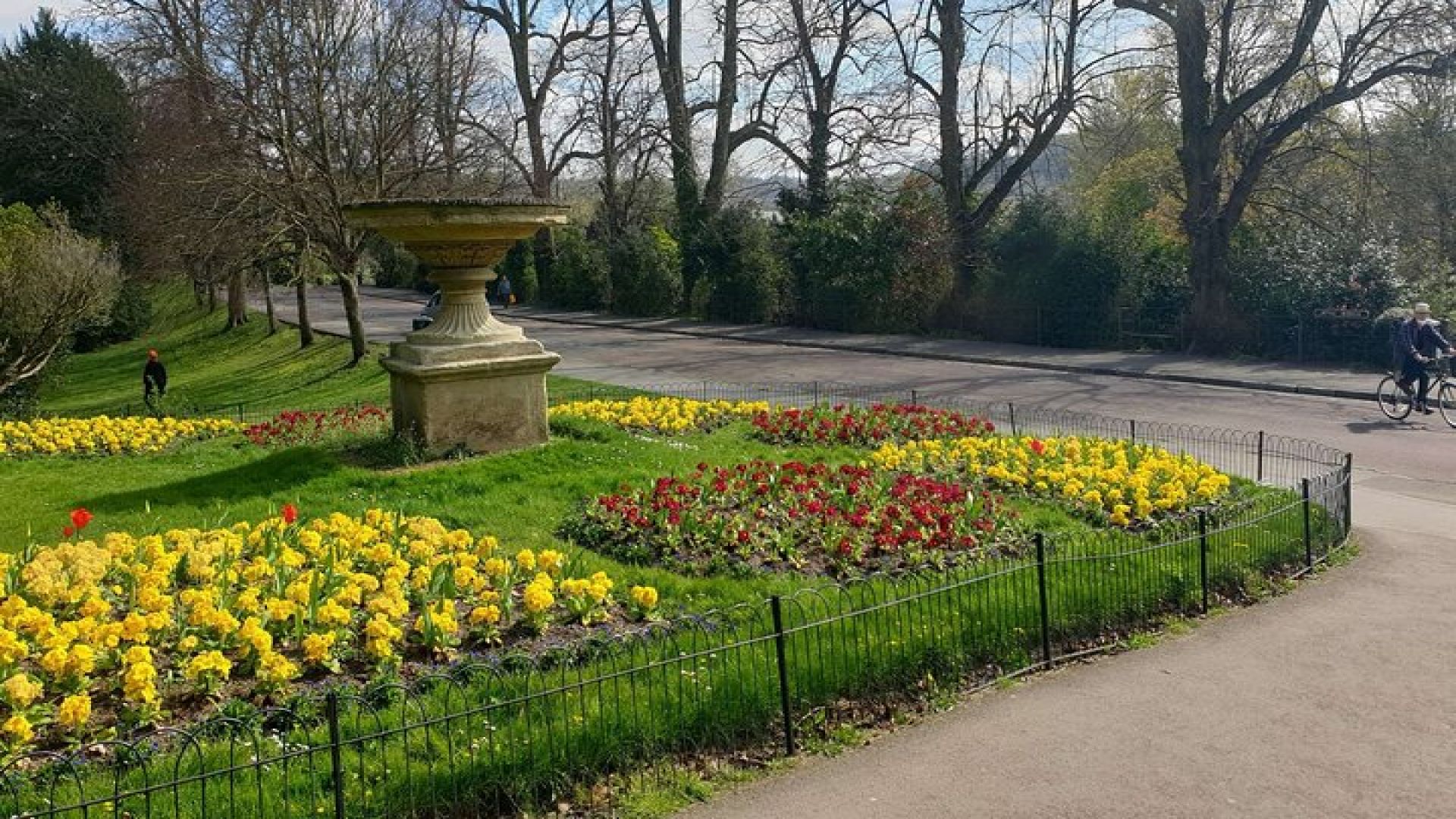 The Splendour of Georgian and Victorian Era Bath: A Self-Guided Audio Tour