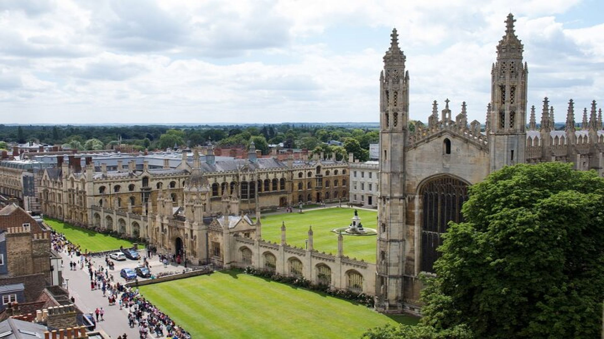 Explore Cambridge with Family - Private Walking Tour