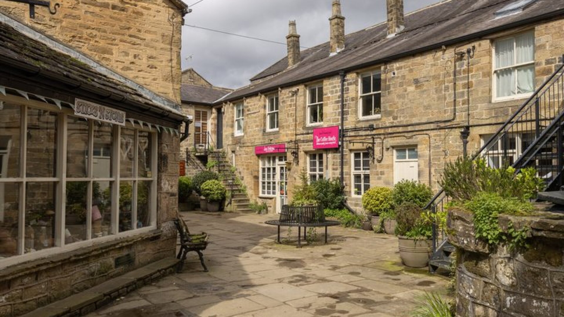 Private Walking Tour in Bath: Historic Gems & Architecture