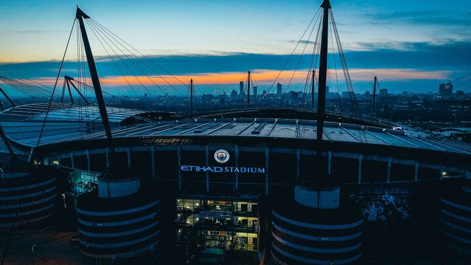 Etihad Stadium: Manchester City FC Tour by Rail From London