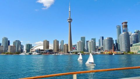 Best of Toronto City Tour with Boat Cruise & CN Tower