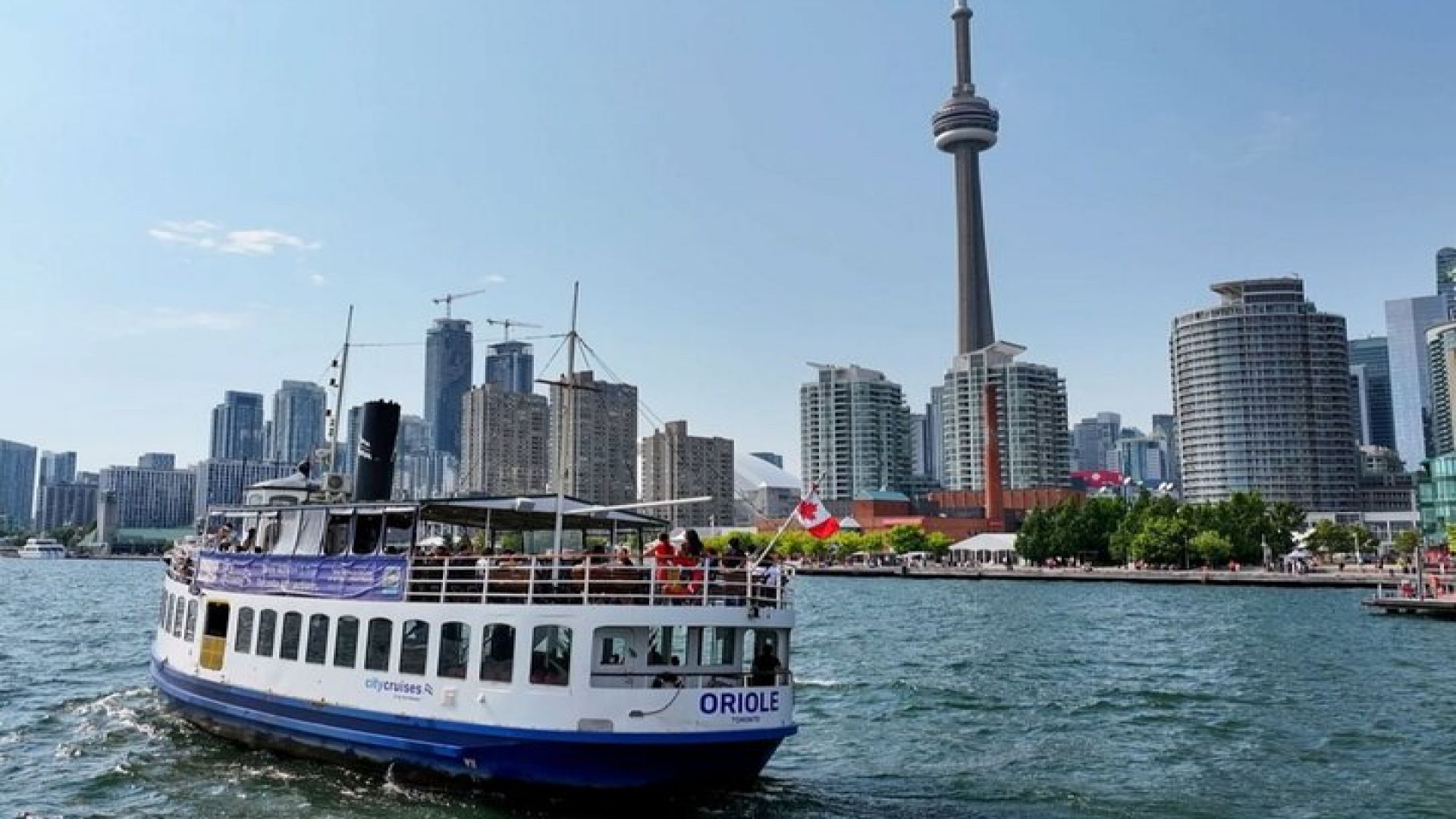 Best of Toronto City Tour with Boat Cruise & CN Tower
