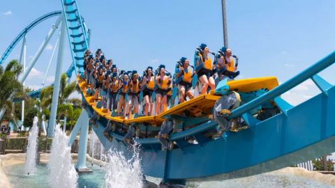 3 visits SeaWorld, Aquatica & Busch Gardens plus dine M