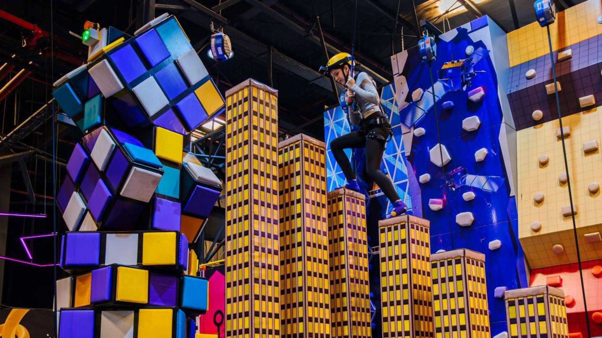 Loco Bear Fun Tastic 4 Weekday Pass Minimum Height 108 Cm loco-bear-fun-tastic-4-weekday-pass-minimum-height-108-cm