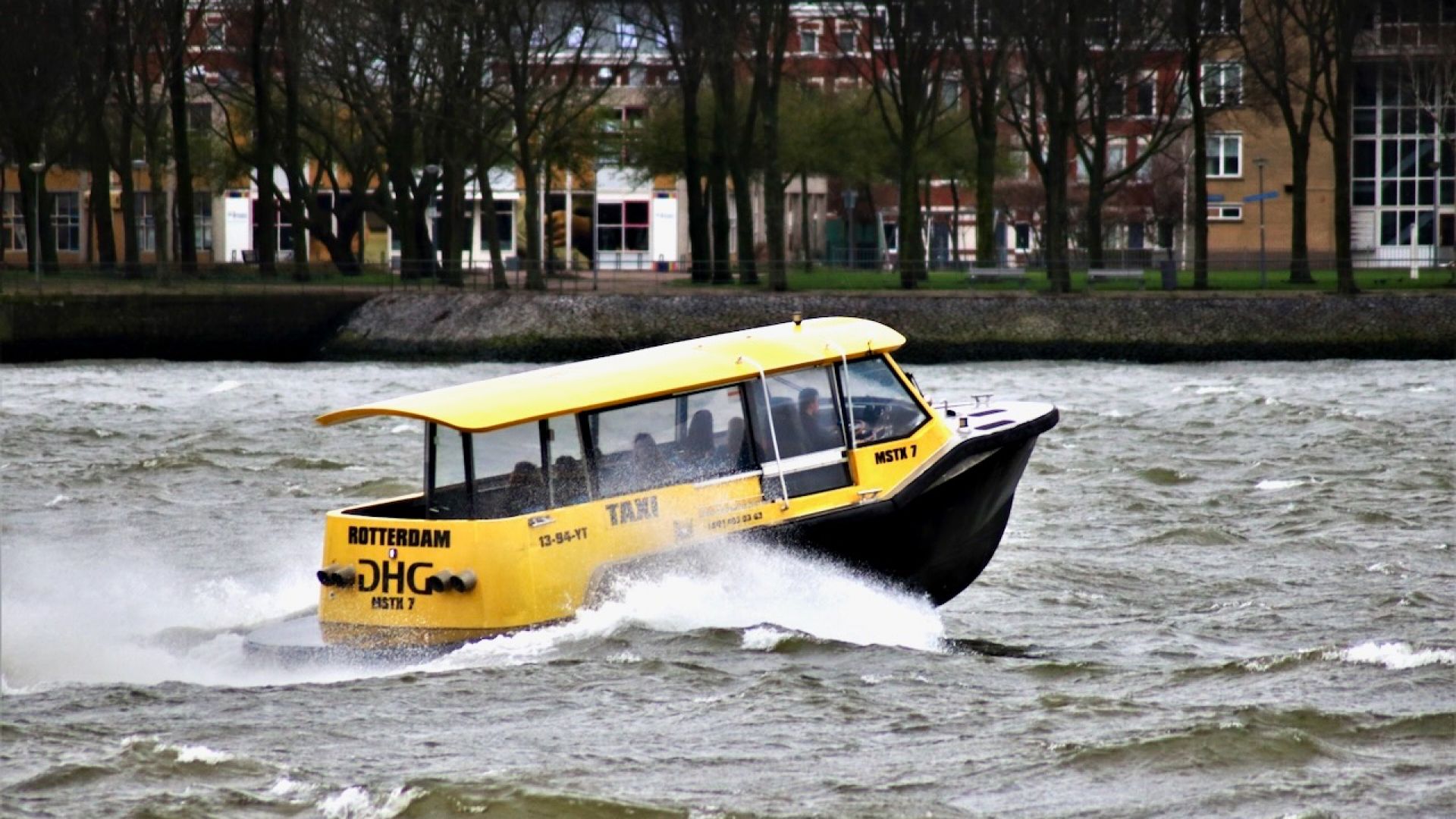 Boat & Beer – Rotterdam Brewery Tour (English Speaking Guide/Tour)
