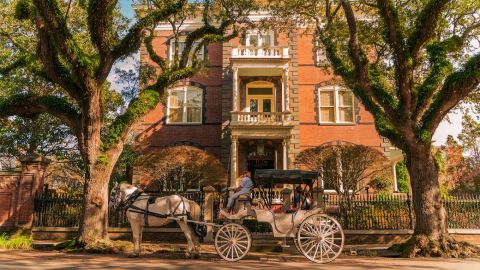 Charleston Carriage Ghost Tour