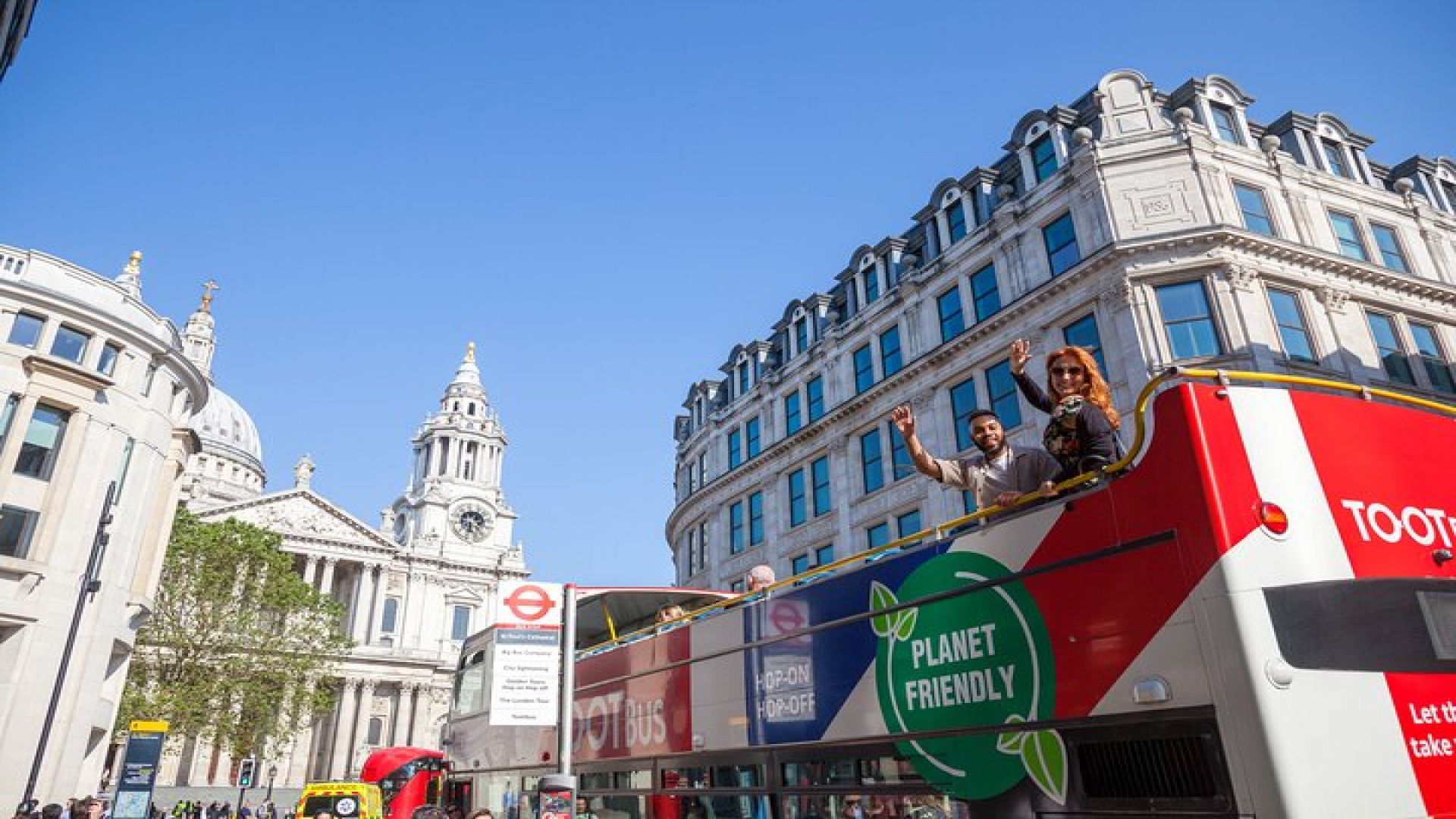 London Tootbus Hop on Hop off Bus Tour and Thames River Cruise