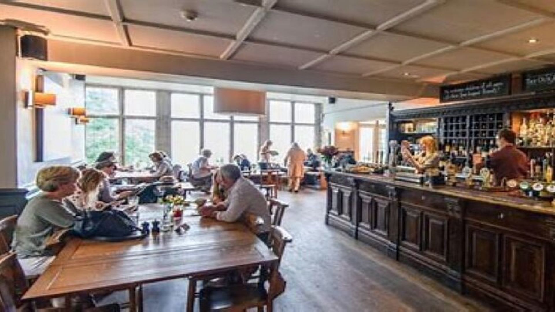 Bath: Guided tour of Historic Sights & Pubs