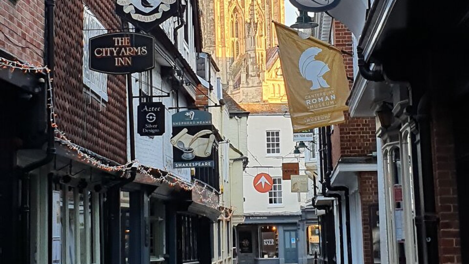 Countryside Castles and Coast Tour in Kent