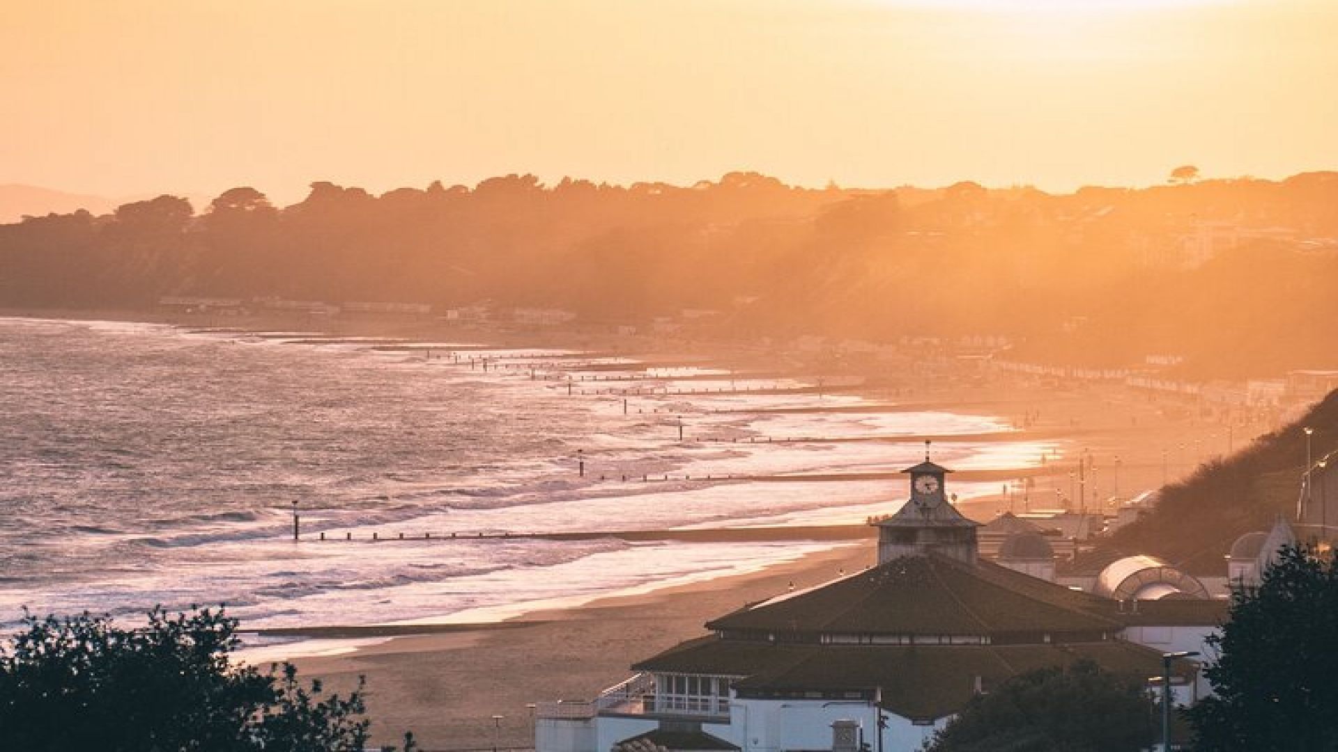 Bournemouth Tour App, Hidden Gems Game and Big Britain Quiz (1 Day Pass) UK