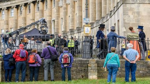 Bridgerton Walking Tour of Filming Locations & Storylines - Bath 