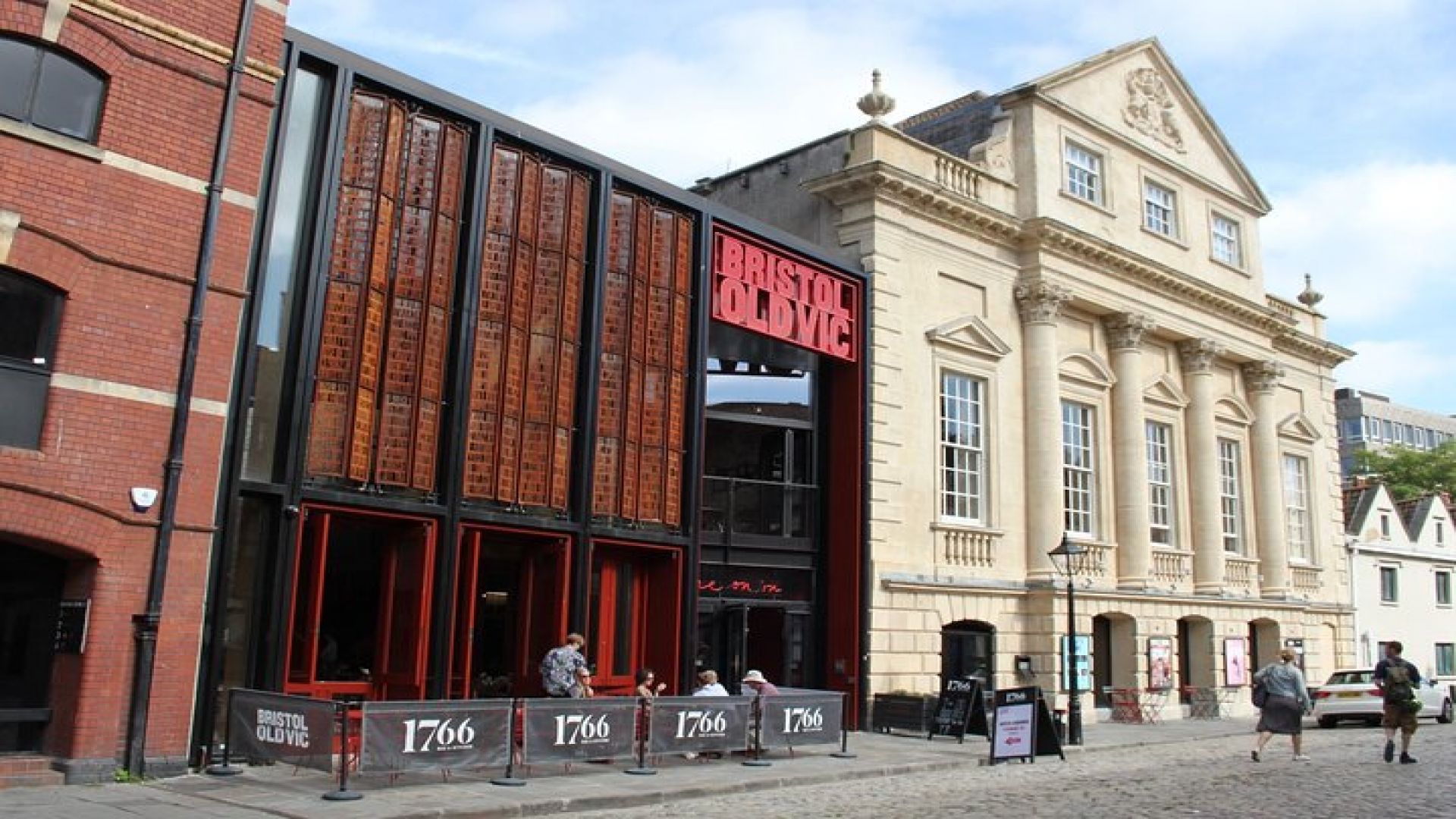 Bristol Scavenger Hunt and Sights Self-Guided Tour