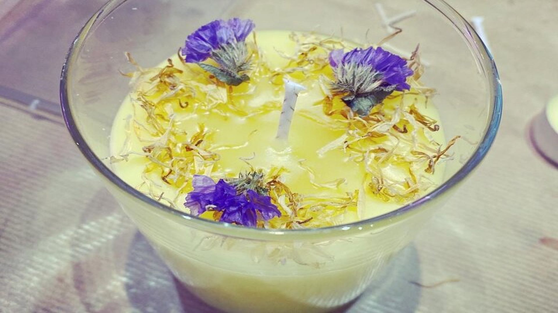 Candle Making Workshop and Bubbly in UK