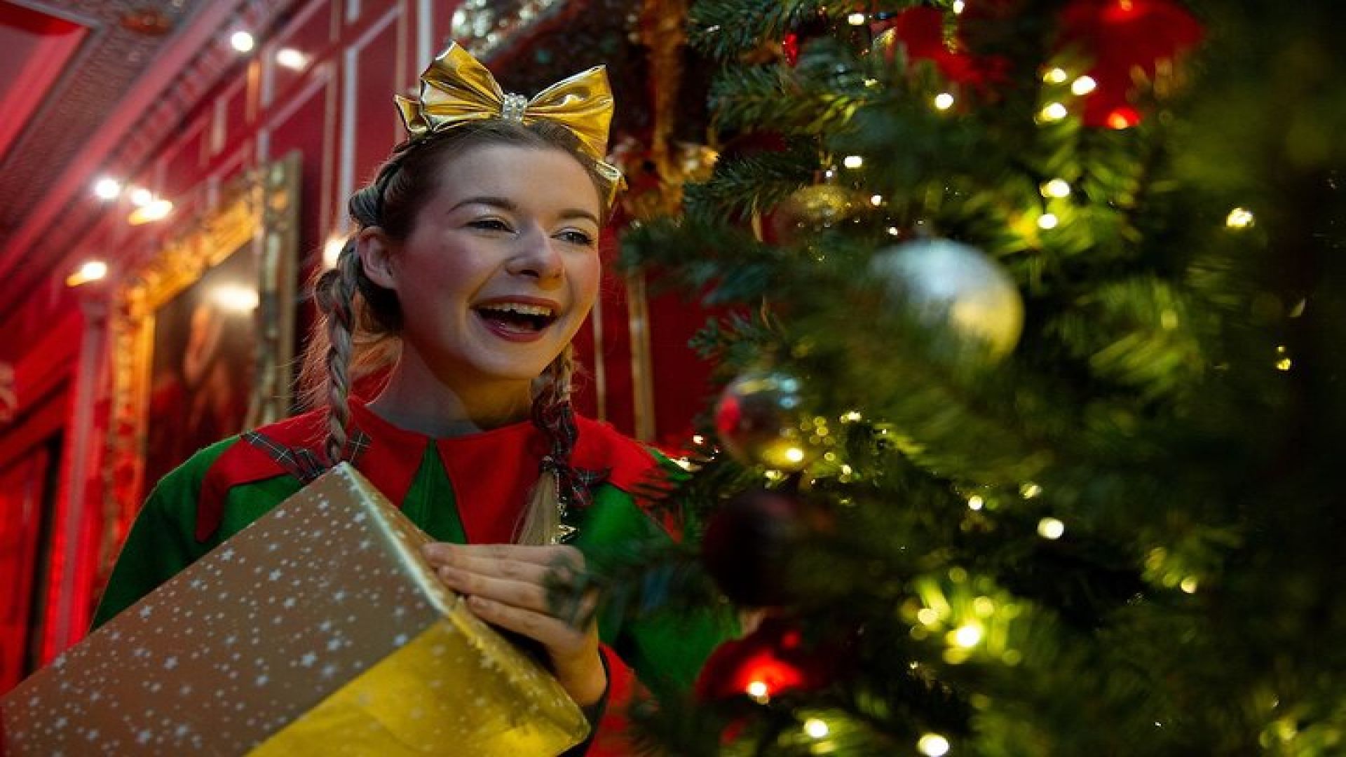 Christmas at Warwick Castle - Light Trail & Ice Skating Packages