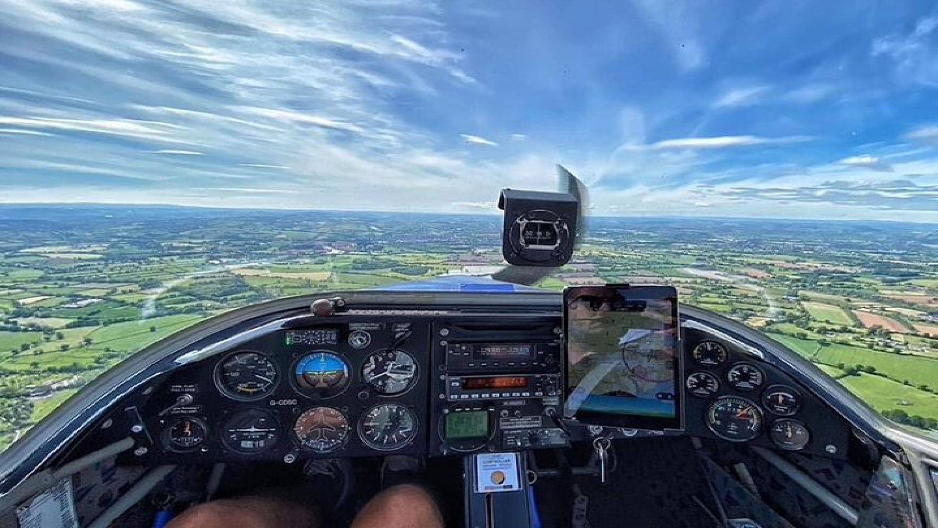 Fly a Motorglider in Devon