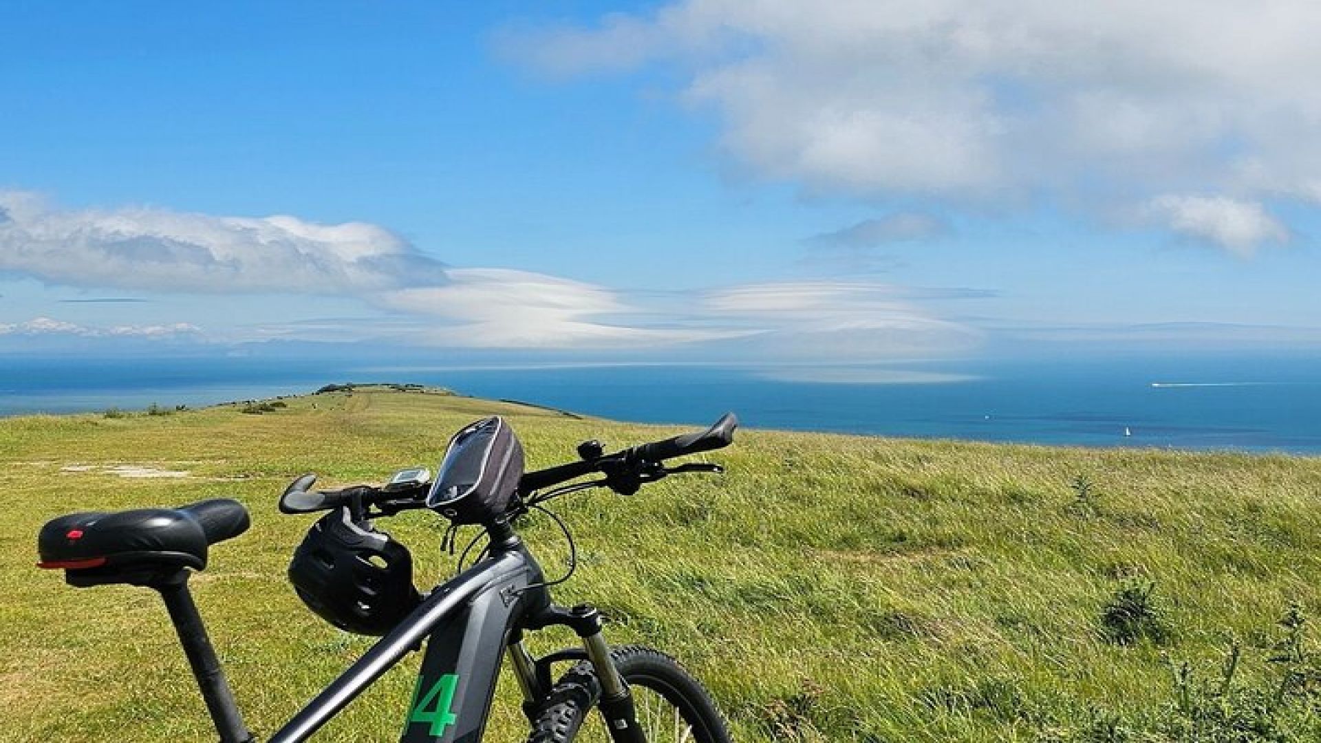 E-Bike excursion to Harrys Rock or Corfé Castle