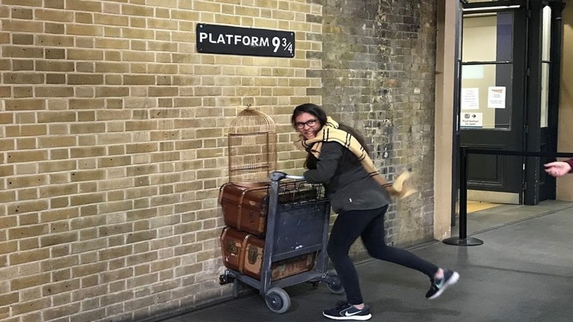 Harry Potter\'s London Feat. Harry Potter Movie Locations 