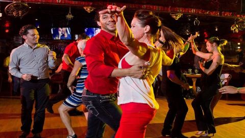 London Salsa Lovers Dance Experience