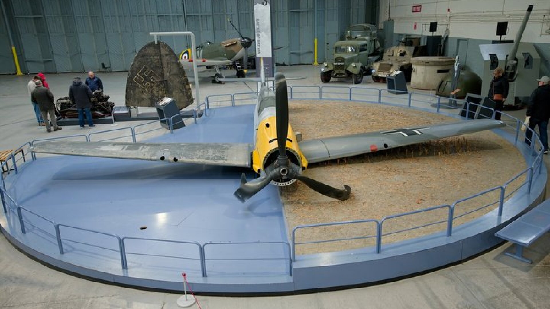 London to Duxford Airfield IWM Museum with pickup at your hotel
