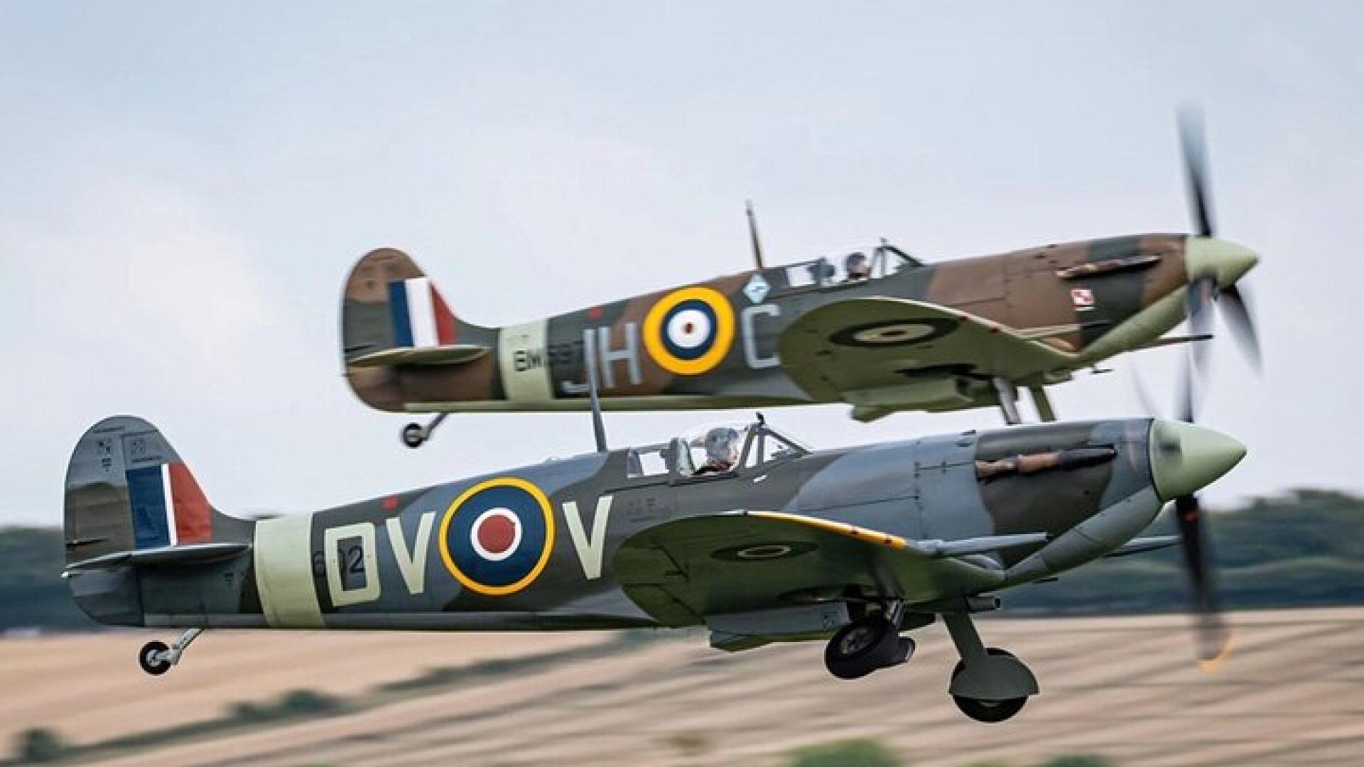 London to Duxford Airfield IWM Museum with pickup at your hotel