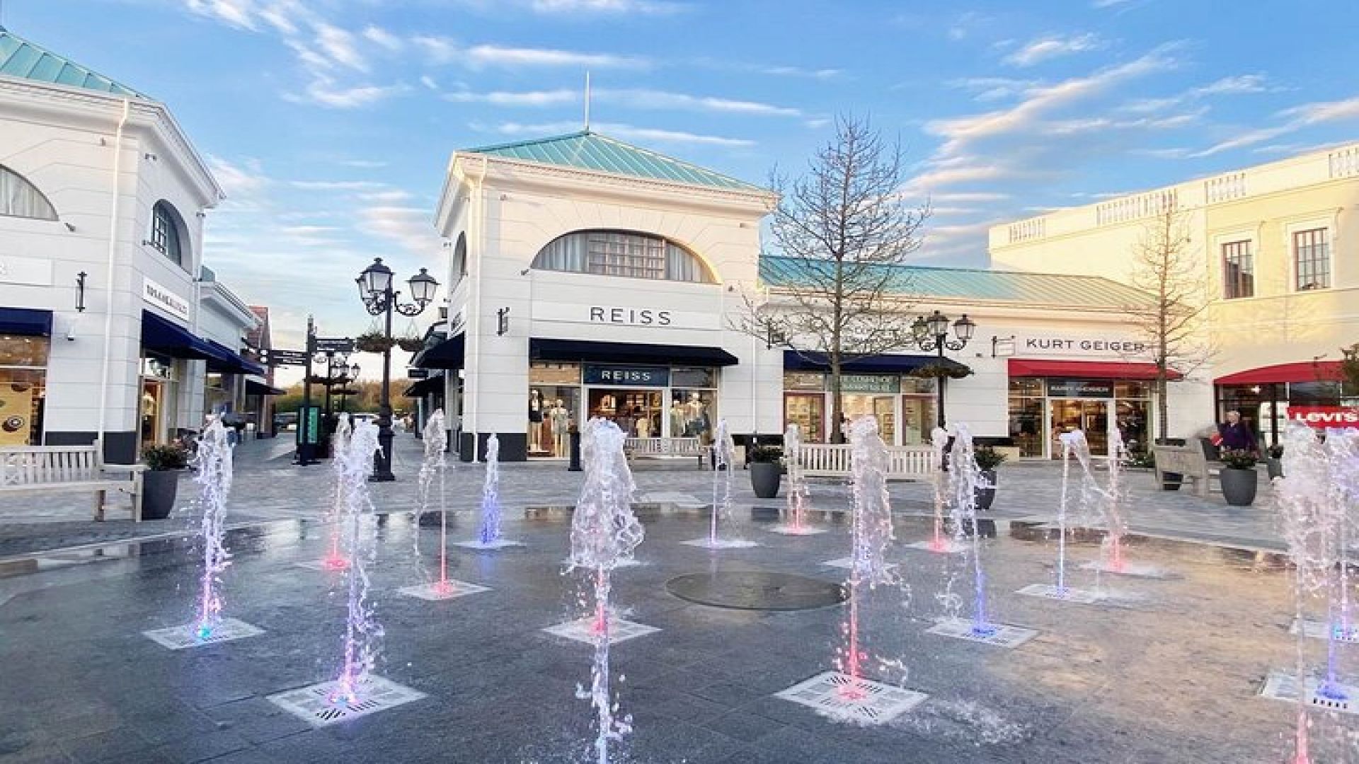 Private Shopping Tour from Birmingham to Outlet West Midlands