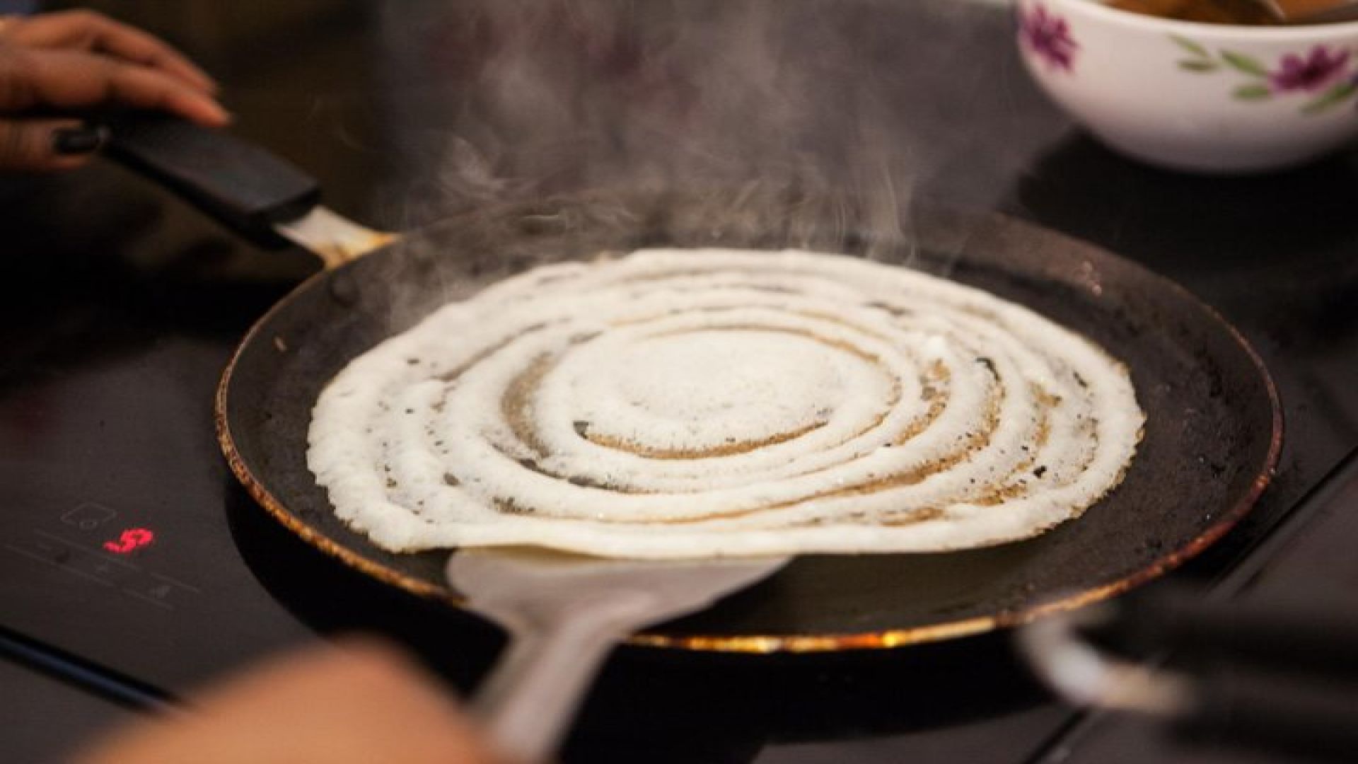 Private South Indian Home Cooking Class in London with a Local