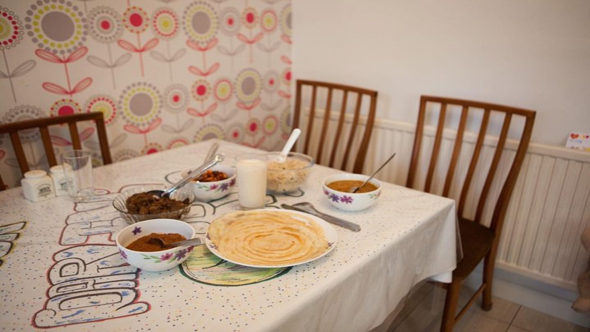 Private South Indian Home Cooking Class in London with a Local