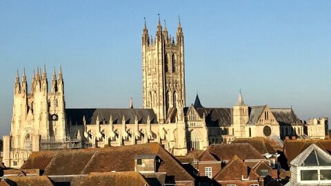 Private Tour of Canterbury Cathedral and Medieval City.