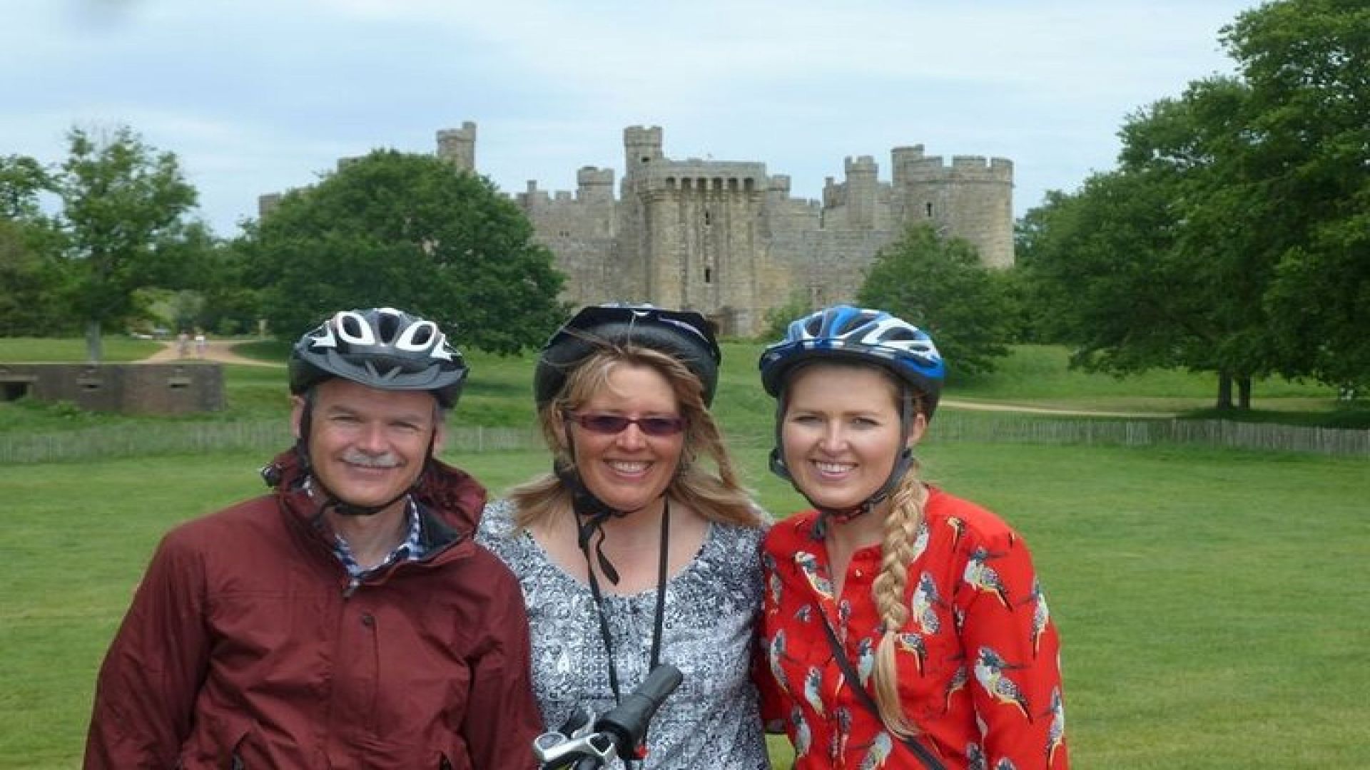 Self-Guided Electric Bike Tour to vineyards and castles in Kent