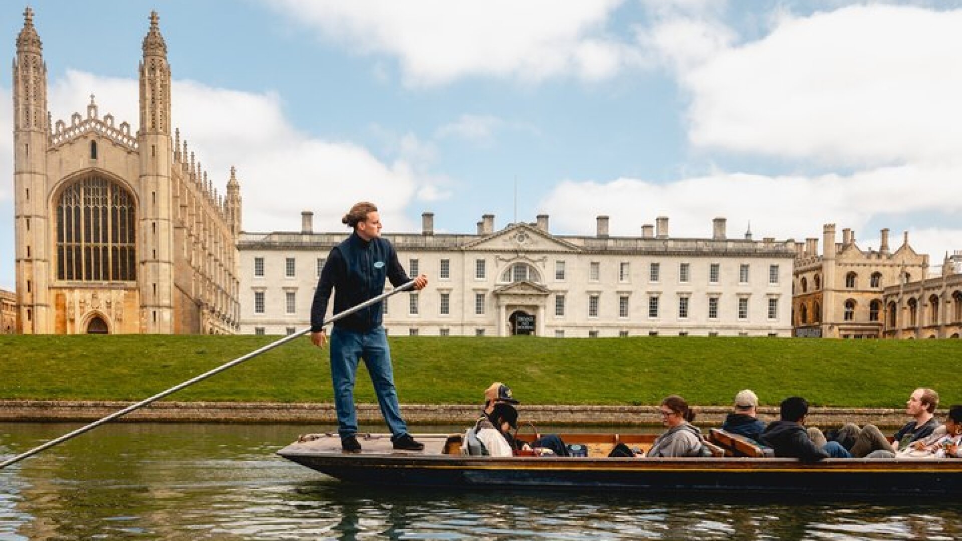 Shared Guided Punting Tour of Cambridge