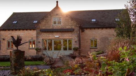 Whisky and Gin Private Tour in the Cotswolds with Driver Guide