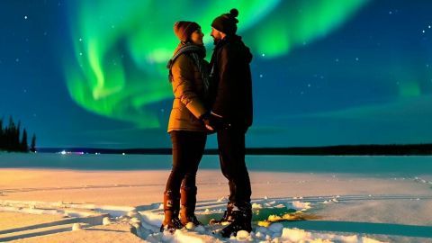 Northern Lights Adventure: Premium Super Jeep Private Experience