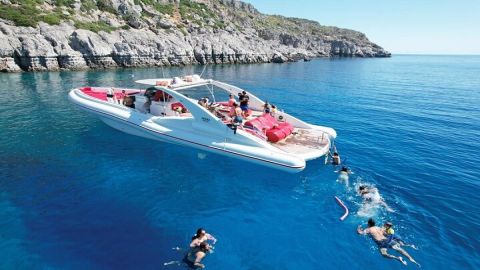 Catamaran Day & Sunset Cruises with meals Drinks and transportation