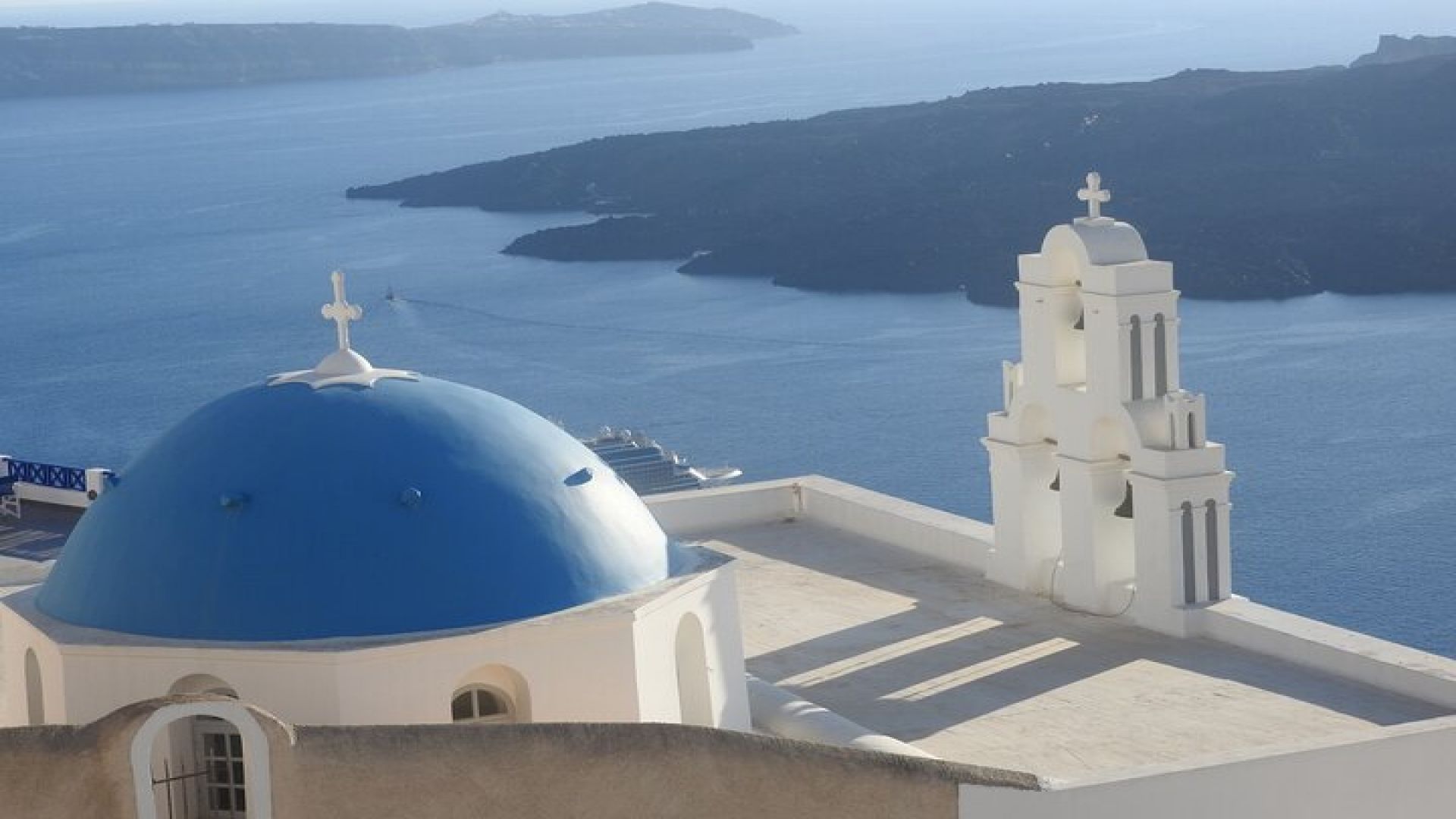 Santorini Sightseeing Half Day Small Group Tour