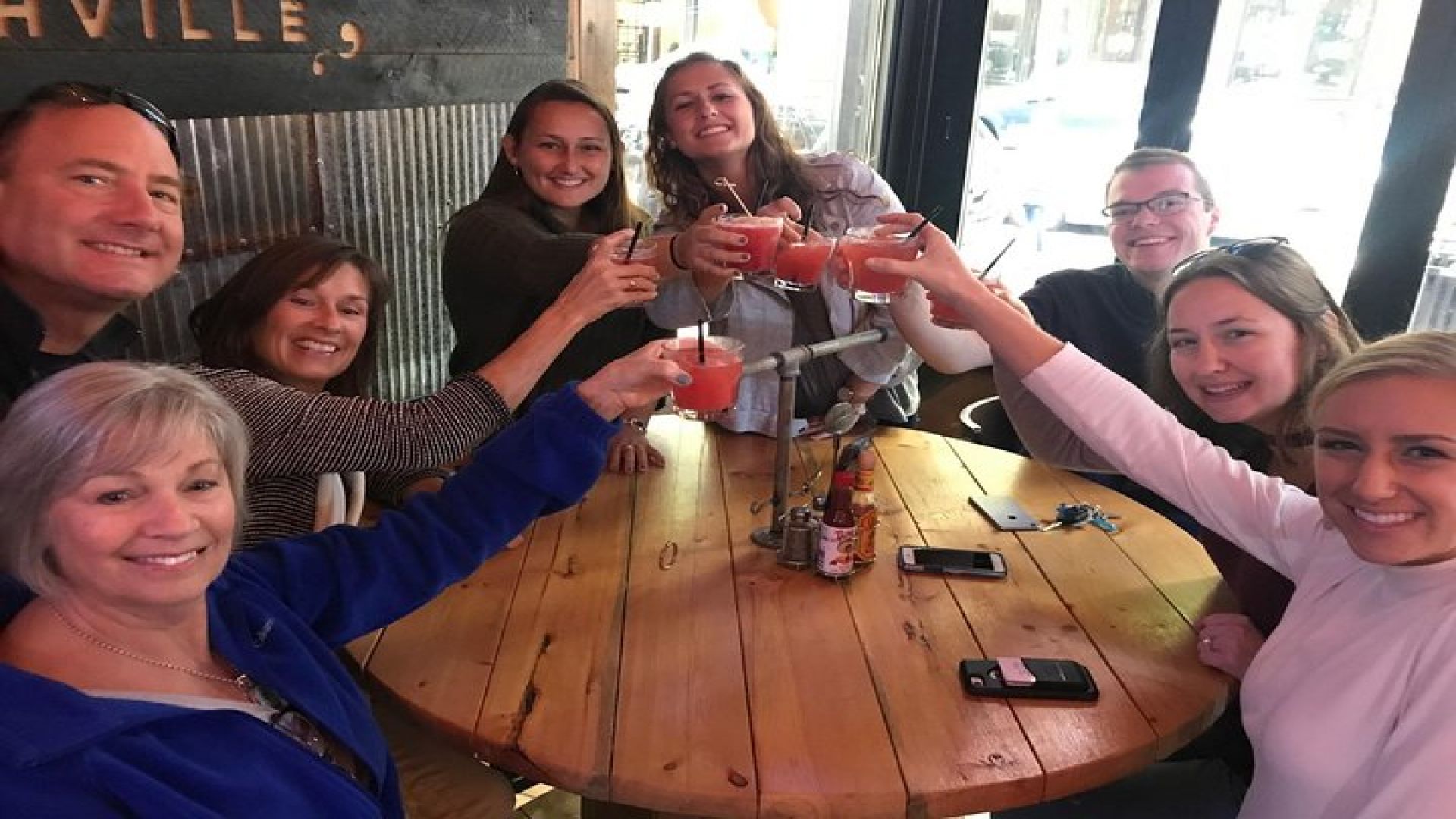 Walking Food & Drink Tour of Downtown Nashville