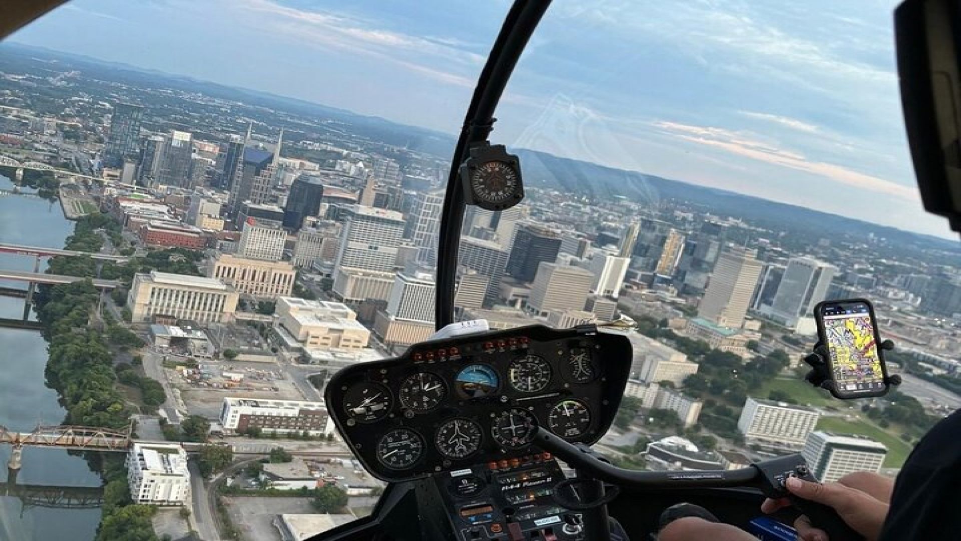 Nashville \"Homes of the Stars\" Helicopter Tour