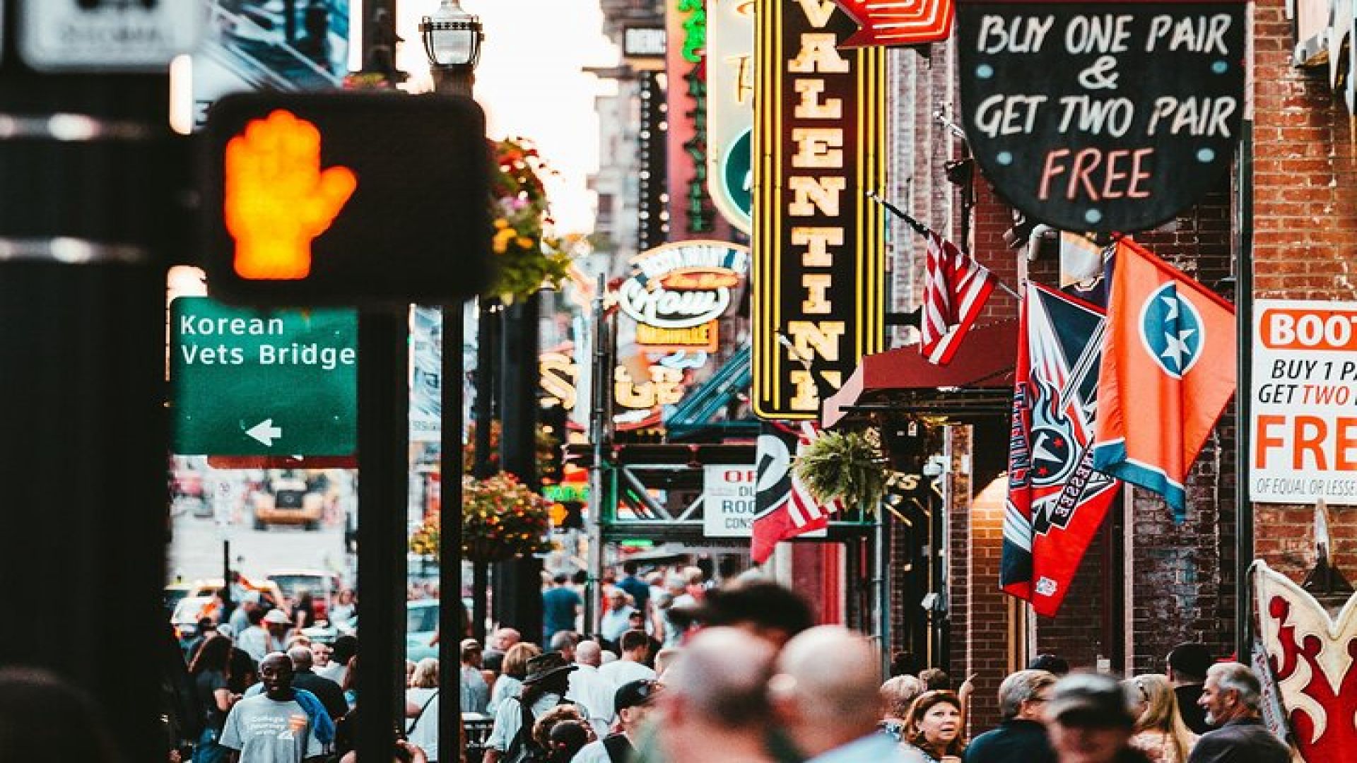 Broadway Boyfriends Bar Crawl