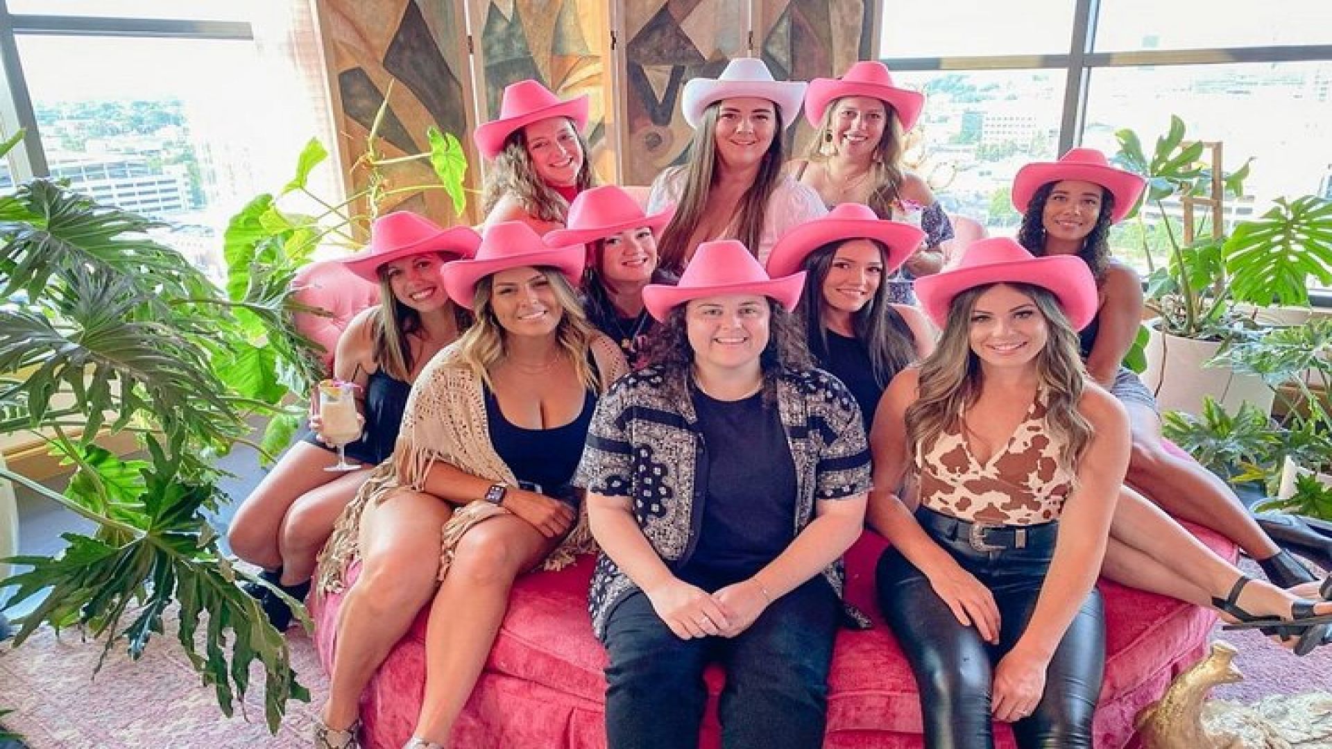 Broadway Boyfriends Bar Crawl