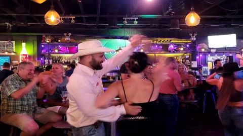 Two Step & Country Swing Dance Class in Nashville Country Fusion