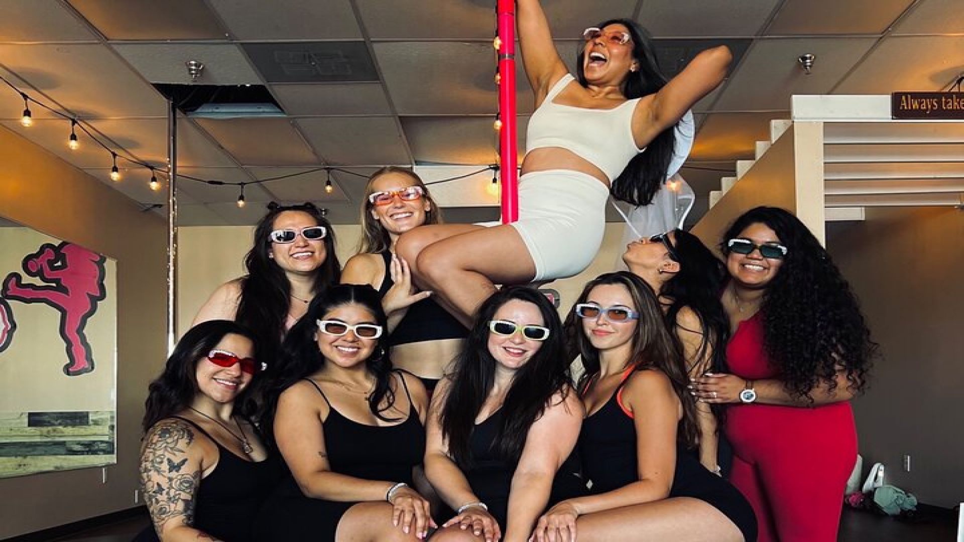 Pole Dance Class in Nashville: Beginner Workshop